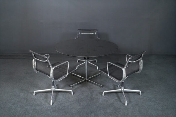 USM Kitos / Vitra Granite Table + 3x EA 107