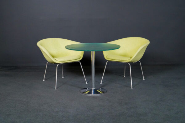 2x Arper Duna 02 + Beistelltisch