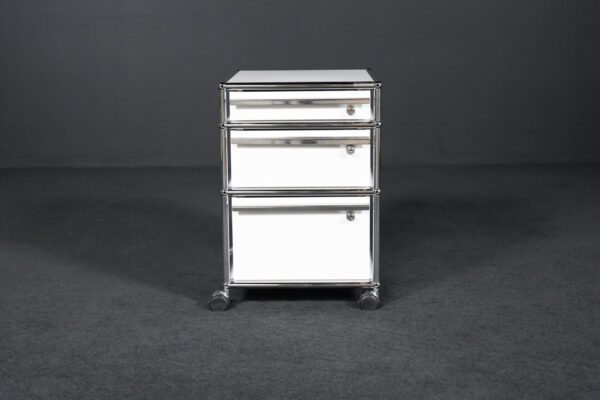 USM Haller Mobile Containers