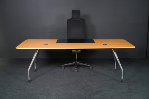 Vitra Ad Hoc Bureau + Headline Bureau Draaistoel