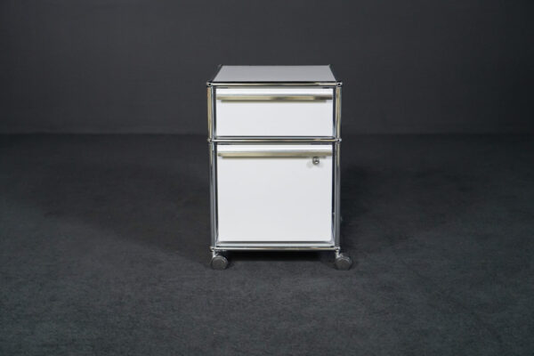 USM Haller Mobile Containers