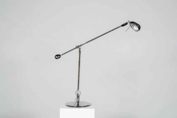 Verchromte Tischlampe