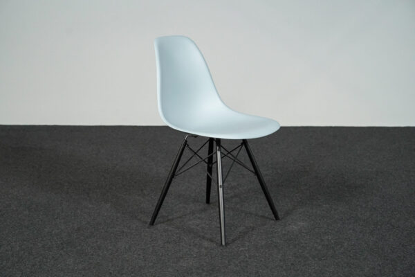 Vitra DSW Plastic Stoel