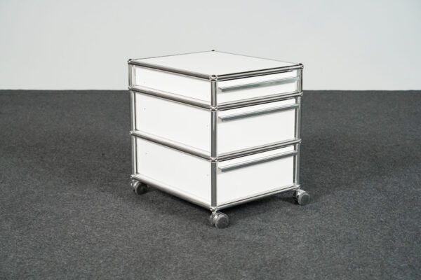 USM Haller Mobile Containers