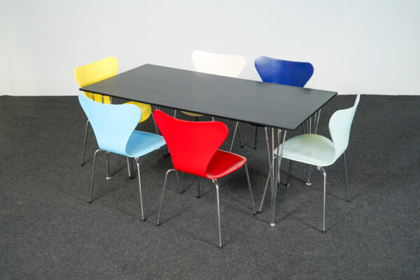Fritz Hansen Rechthoekig + 6x Serie 7 3107