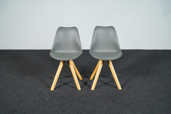 P&B Set of 2 Visitor Chairs