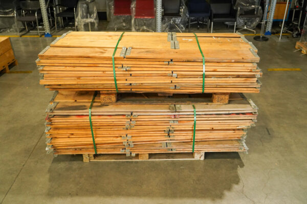 Faisceau de colliers de palettes en bois traité thermiquement