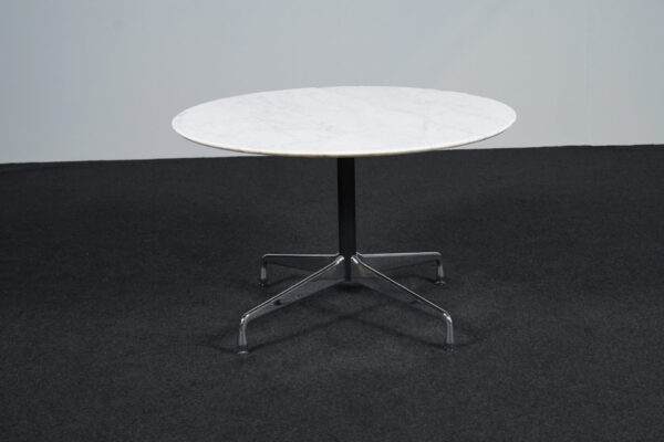 Vitra Contract Table mit Granitplatte