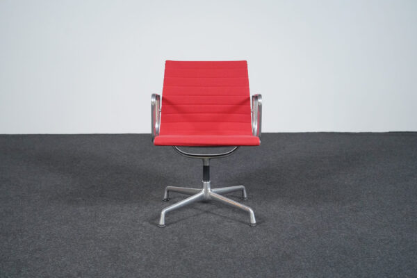Vitra EA 107