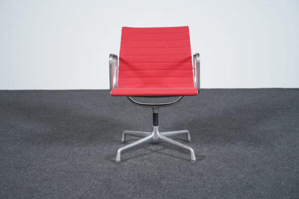 Vitra EA 108