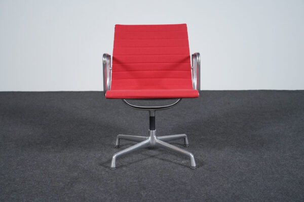 Vitra EA 107