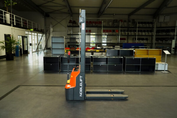 Apilador eléctrico Noblelift