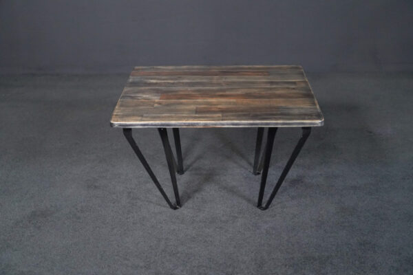 Beistelltisch aus Holz