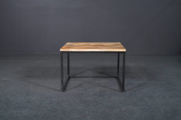 Beistelltisch aus Holz