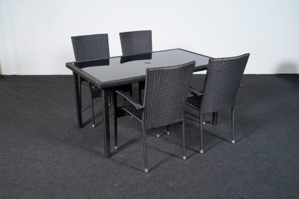 Terrassenset aus Tisch + 4x Stühle