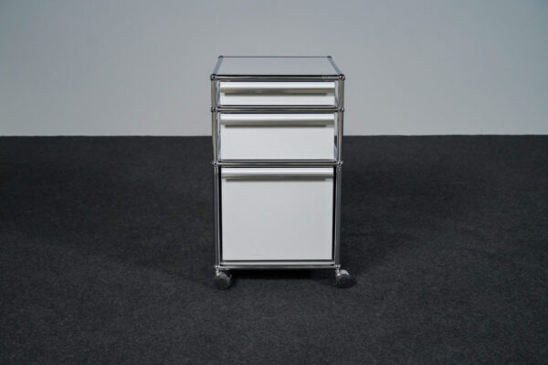 USM Haller Mobile Containers