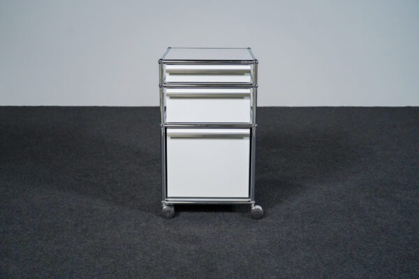 USM Haller Mobile Containers