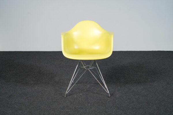 Vitra DAR Armchair