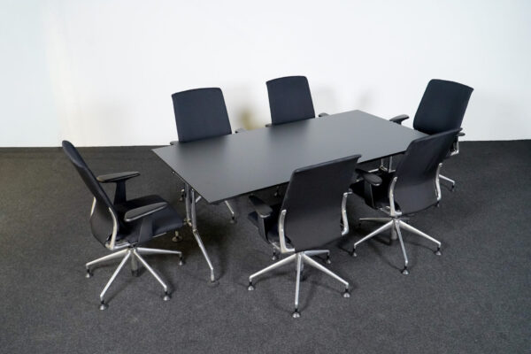 Vitra Ad-hoc + 6x Meda Chair